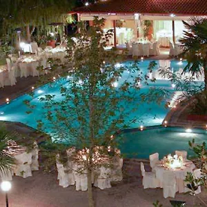 Four Seasons Grecia
